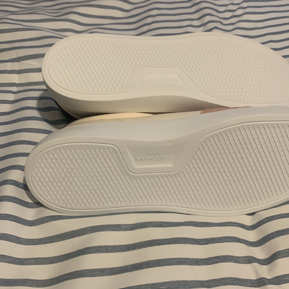 Cole Hana. Women’s Sneakers! - Picture 4 of 7